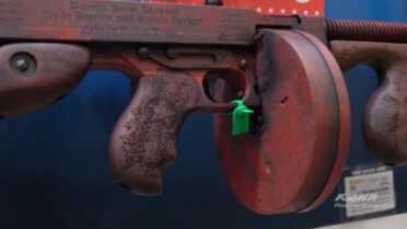 Auto-Ordnance Unveils Bonnie & Clyde Tommy Gun Auto-Ordnance Unveils Bonnie & Clyde Tommy Gun