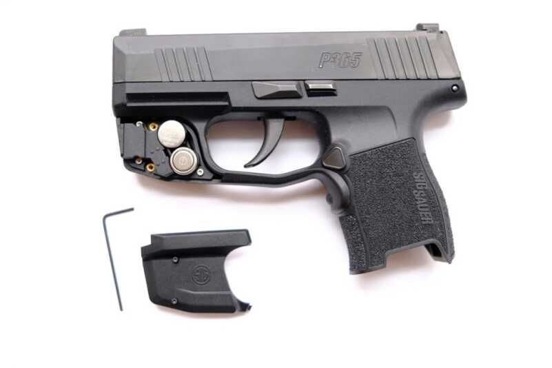 SIG FOXTROT365 Pistol Weapon Light Review SIG FOXTROT365 Pistol Weapon Light Review