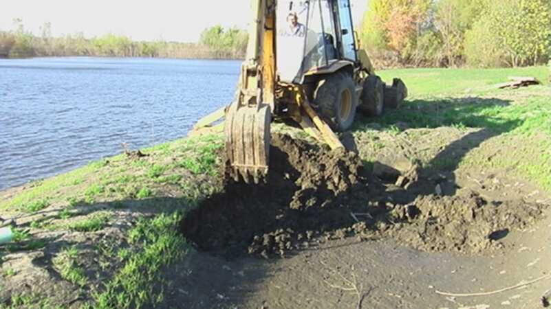 DIY - Building Waterfowl Blinds: Pit and Surface DIY - Building Waterfowl Blinds: Pit and Surface