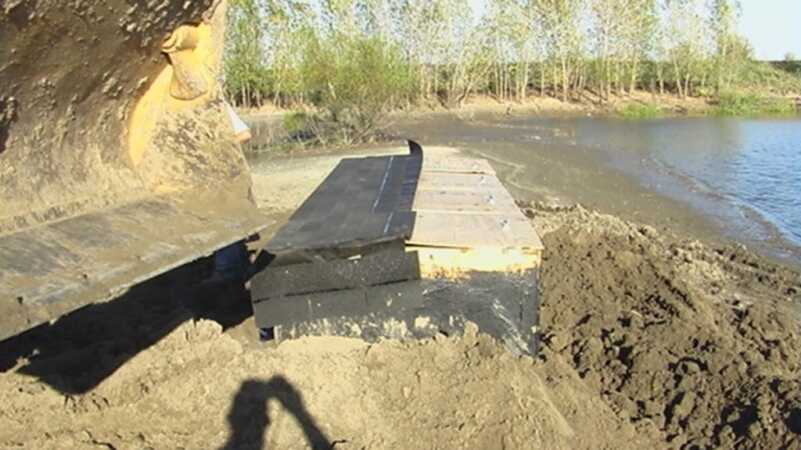 DIY - Building Waterfowl Blinds: Pit and Surface DIY - Building Waterfowl Blinds: Pit and Surface