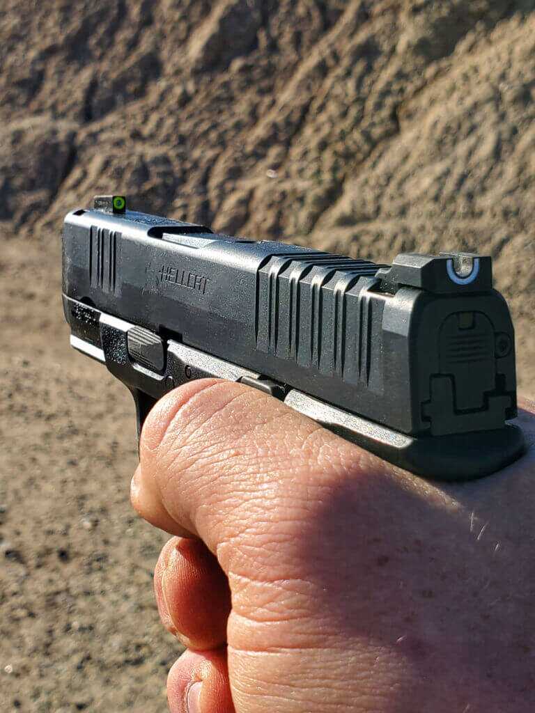 HELLCAT vs. Racegun HELLCAT vs. Racegun