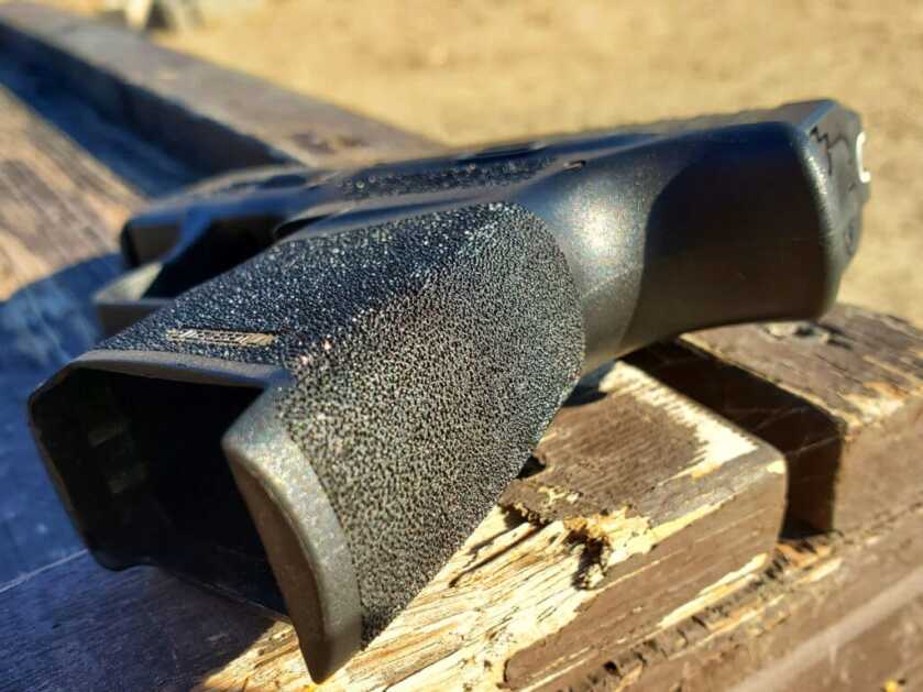HELLCAT vs. Racegun HELLCAT vs. Racegun