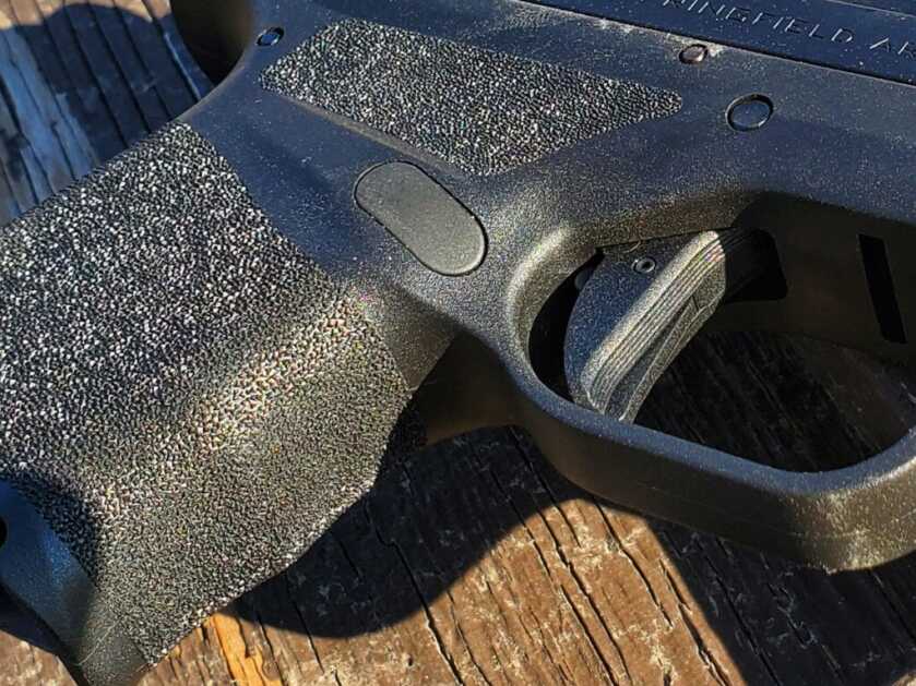 HELLCAT vs. Racegun HELLCAT vs. Racegun