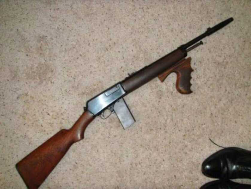 1911 Baby Machine Gun and the Baby Faced Monster: Lester Gillis 1911 Baby Machine Gun and the Baby Faced Monster: Lester Gillis