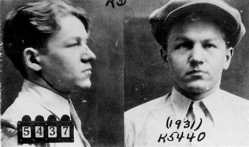 1911 Baby Machine Gun and the Baby Faced Monster: Lester Gillis 1911 Baby Machine Gun and the Baby Faced Monster: Lester Gillis
