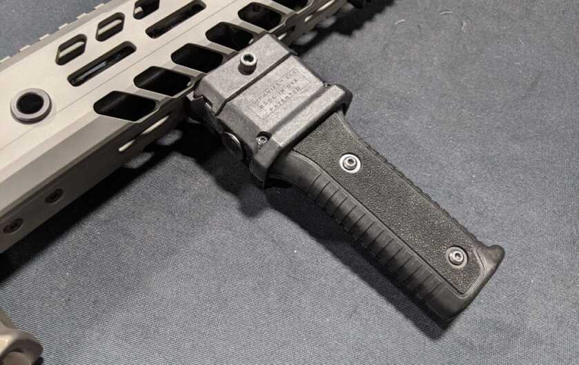 The Modern Bayonet: 'GripKnife' is a Foregrip and Knife in One – SHOT Show 2020 The Modern Bayonet: 'GripKnife' is a Foregrip and Knife in One – SHOT Show 2020