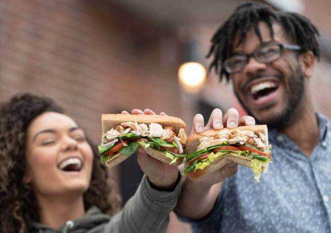 Subway to Gun Owners: ‘Refrain from Openly Displaying Firearms’ Subway to Gun Owners: ‘Refrain from Openly Displaying Firearms’
