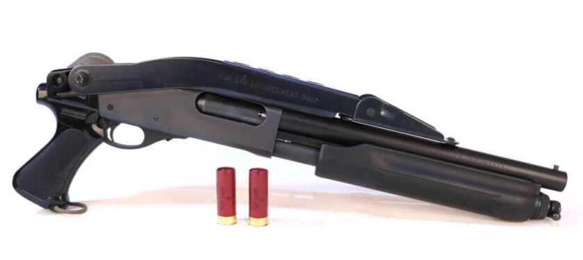 Dangerously Stupid: The Idiot with the Sawed-Off Shotgun Dangerously Stupid: The Idiot with the Sawed-Off Shotgun