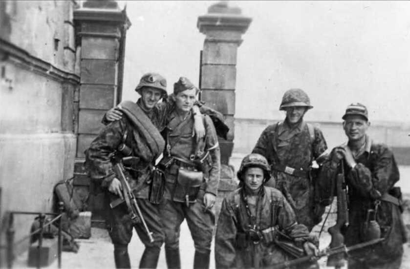 Major Aleksander Tarnawski: The Unkillable Polish Commando Major Aleksander Tarnawski: The Unkillable Polish Commando