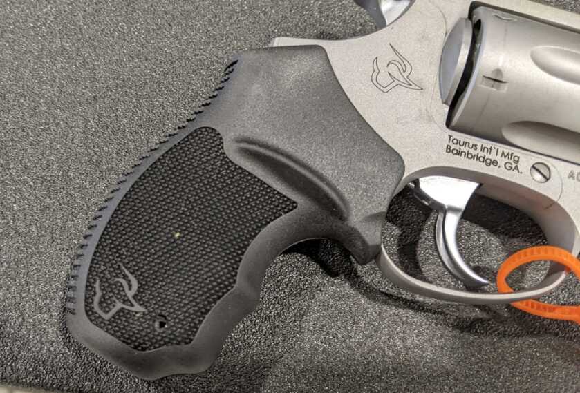 New Taurus Revolvers! 3-Inch .357 Mag., .327 Federal Magnum – SHOT Show 2022 New Taurus Revolvers! 3-Inch .357 Mag., .327 Federal Magnum – SHOT Show 2022