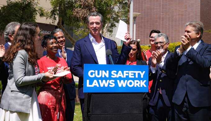 Controversial California Gun Law Goes into Effect Controversial California Gun Law Goes into Effect
