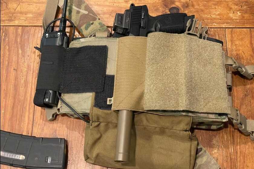 Carry What's Important: Haley Strategic D3CR™-H Chest Rig Review Velcro back cover for the D3CR™-H chest rig allowing for mounting a variety of extra pouches, danglers, and a pistol wedge
