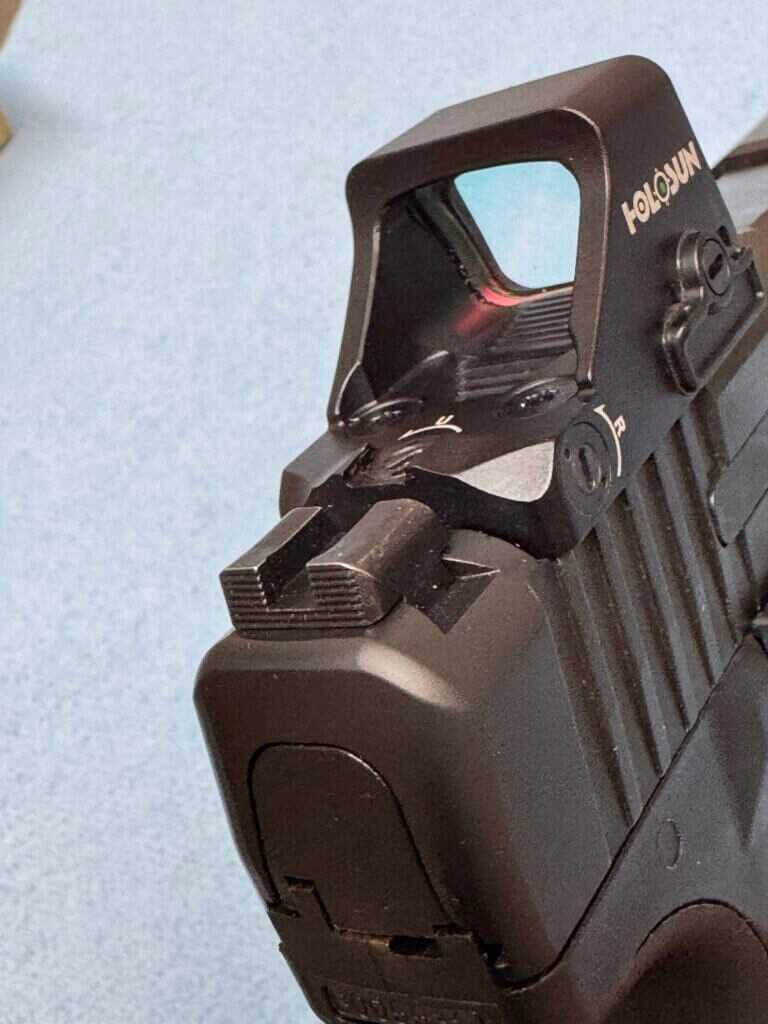 HK CC9 with Optic