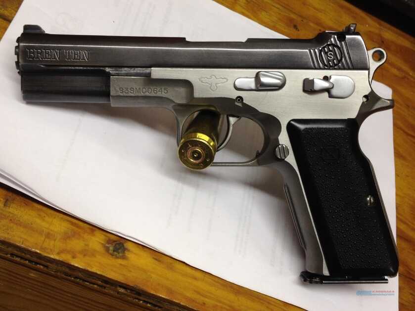 The .40 S&W Comeback: Great for Personal Defense and Available During the Ammo Drought The .40 S&W Comeback: Great for Personal Defense and Available During the Ammo Drought
