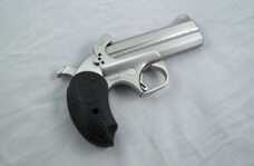 Bond Arms Derringer - Range Report & Factory Tour The optional extended rubber grip makes the gun more secure in your hand and more comfortable to shoot.