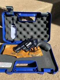 Clay Buys His First Revolver - Smith & Wesson 325 Night Guard