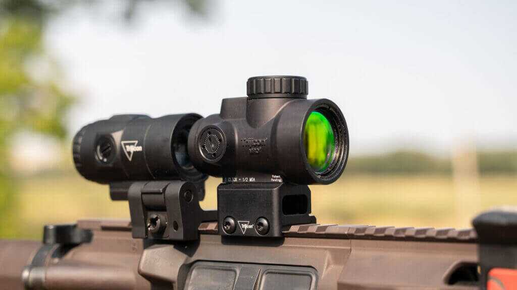 Trijicon MRO SD ambidextrous brightness dial and protected turrets