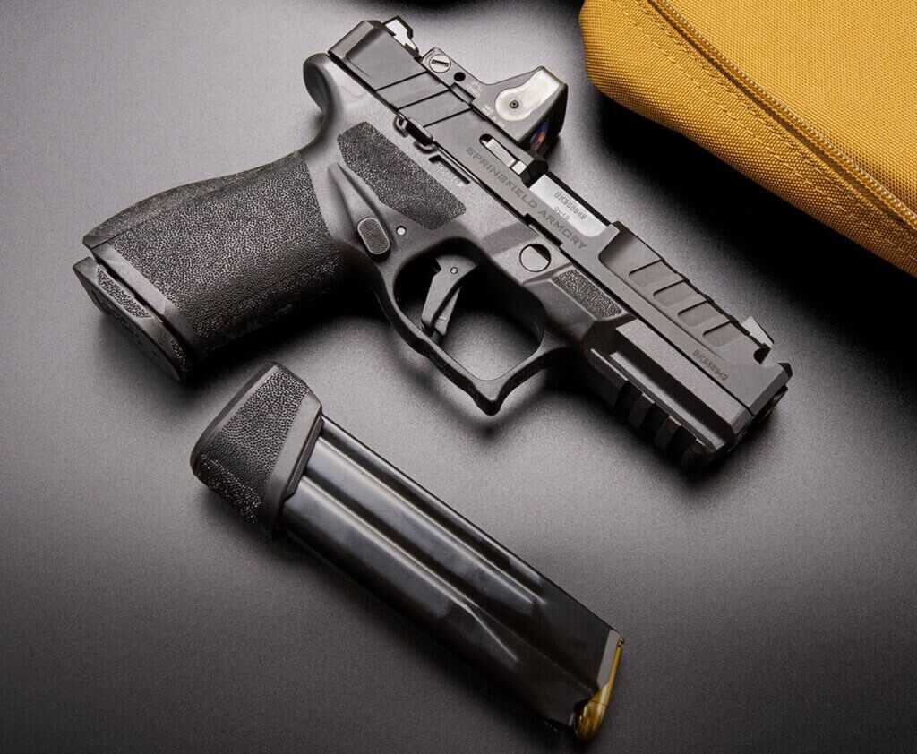 New pistol from Springfield Armory the 40C Comp.