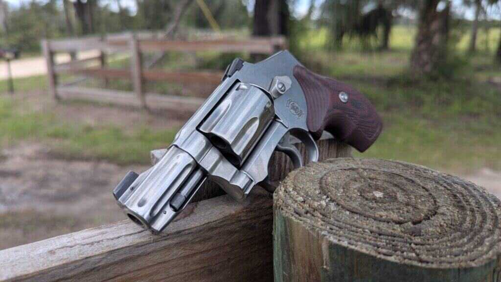 S&W 940 