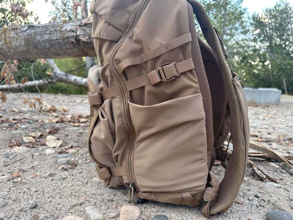 Vertx Siege 25L Tactical Backpack side water bottle sleeve detail