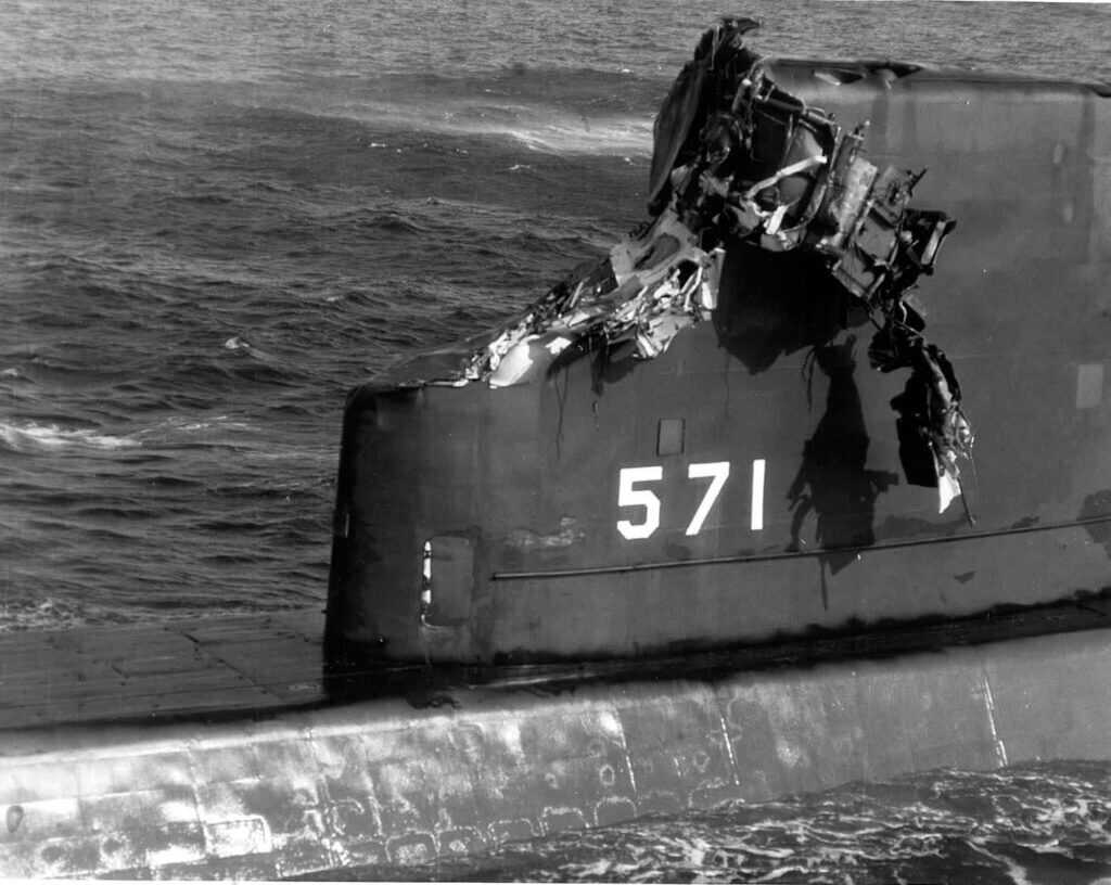 USS Nautilus SSN-571 collision damage 1966 no reactor failure under Rickover