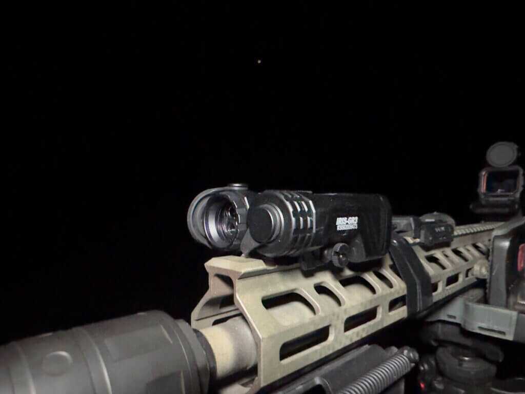 Holosun IRIS-GR3 battery cap and single CR123A battery orientation