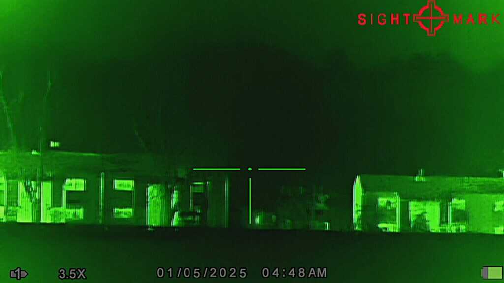 Apartment windows visible at 800 yards through the Sightmark Shade thermal scope