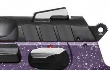 the deep and wide serrations on the Pavona make racking of the slide easier.