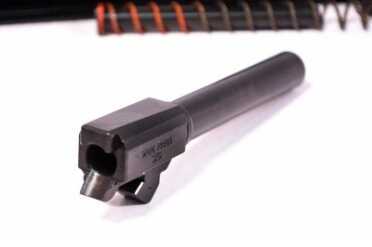 The barrel includes an integrated feed ramp.