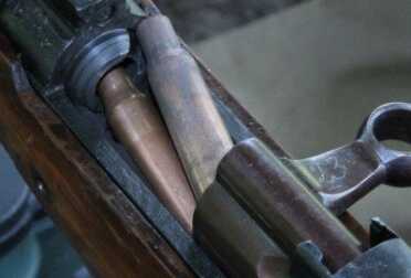 Soviet SVT-40 vs. M1 Garand - Best Battle Implement Ever? This despite the fact that every single round had to be hand jacked out of the action.