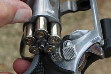 A Gun Light for a Revolver? sddssdds