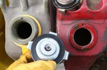 The cap adapter fits the inside of the plastic can spout and the standard hole on the red can. The rubber gasket comes with the can adapter.