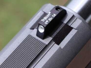 Night sight on the front. 