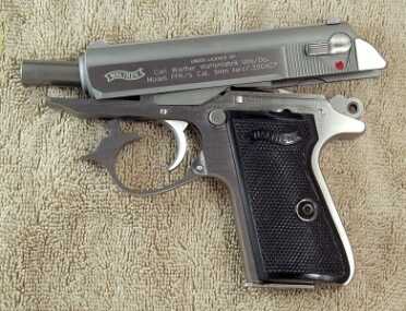 Takedown really couldn’t be much simpler. Pull down the trigger guard, move the slide back far enough to lift it off the frame, then just slide it off the fixed barrel.