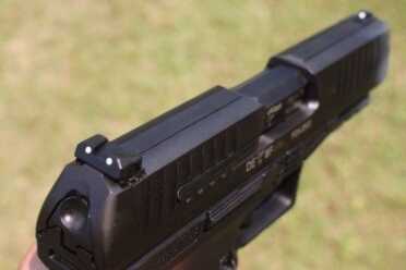 The grooves slide helps cut the glare. 