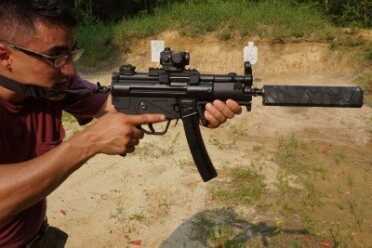 Zenith Z-5P – The MP5K Done Right Forward pressure on a sling mount adds decent stabilization.