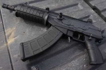 But the charging handle is only on the left side.