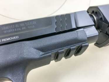 A Picatinny rail up front allows attachment of lights and lasers.