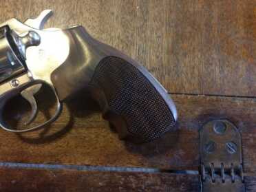 Replacing Your Revolver Grips with Hogue Exotic Hardwood! It's on!