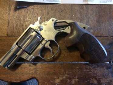 Replacing Your Revolver Grips with Hogue Exotic Hardwood! Align the grooves with the stirrup, and slide the monogrip up.