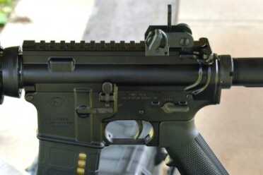 Anyone familiar with an AR will be right at home with the FN M4 Military Collector Series carbine. 