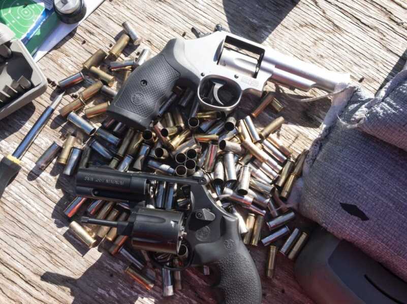 Shooting the 586 side by side with a Smith & Wesson M66, I figured out that the moon clips have a dramatic impact on accuracy. 