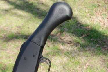 A Non-NFA 14” Shotgun? The Mossberg Shockwave 12 Ga. – Full Review.