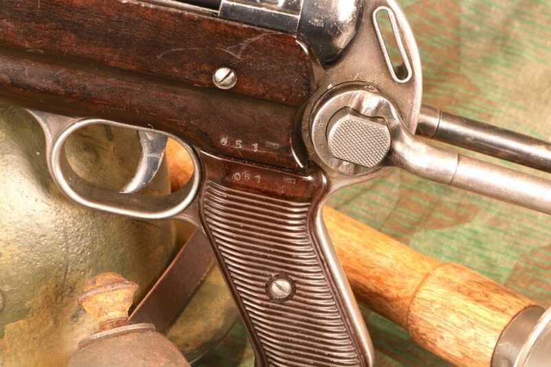 The German MP40 Versus the American M3A1 Grease Gun