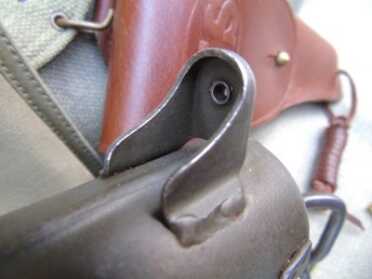 The German MP40 Versus the American M3A1 Grease Gun