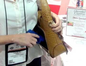 Concealed Carrie Makes Fashionable Purses, Totes, Briefcases for Women - SHOT Show 2018 Concealed Carrie Makes Fashionable Purses, Totes, Briefcases for Women - SHOT Show 2018