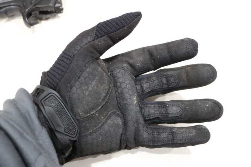 Holster Shopping with Clay: BLACKHAWK's Leather 3 Slot Pancake (!)