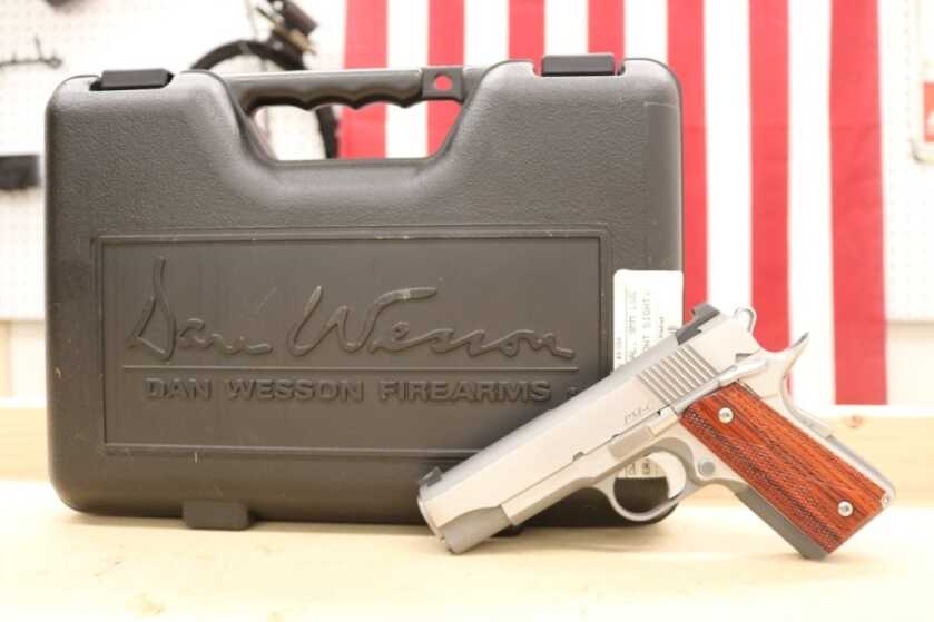 Dan Wesson 1911 - Extreme Accuracy from Officer Framed Gun