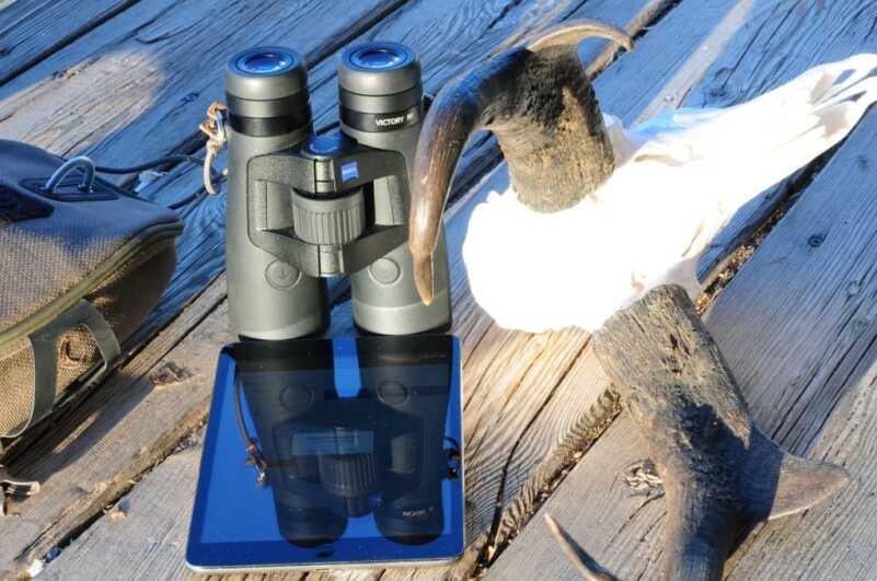 Zeiss' New Victory RF 10X42 Rangefinding Binocular Zeiss' New Victory RF 10X42 Rangefinding Binocular