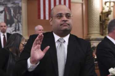 One-Handed Shooting: Let It Tilt 10 O’Clock High